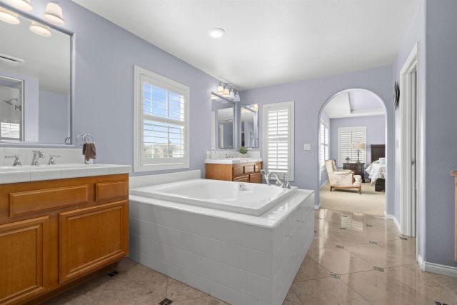 840 Luminara Way, San Marcos, CA 92078