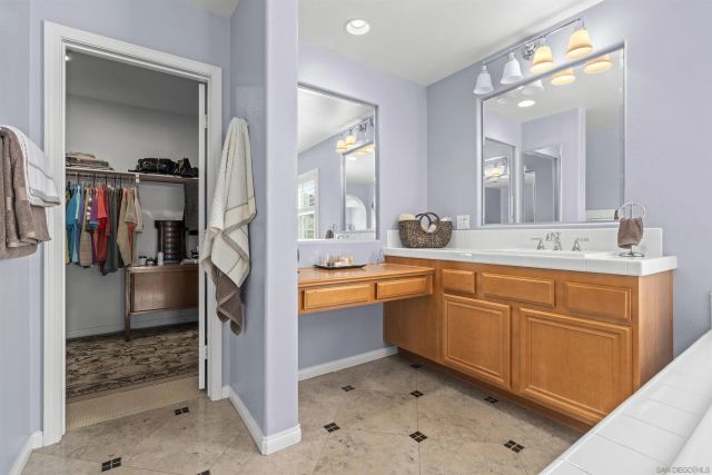 840 Luminara Way, San Marcos, CA 92078