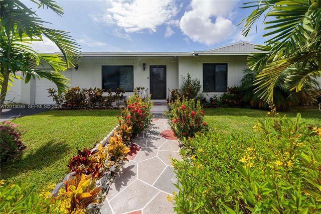 19311 Sterling Dr, Cutler Bay, FL 33157