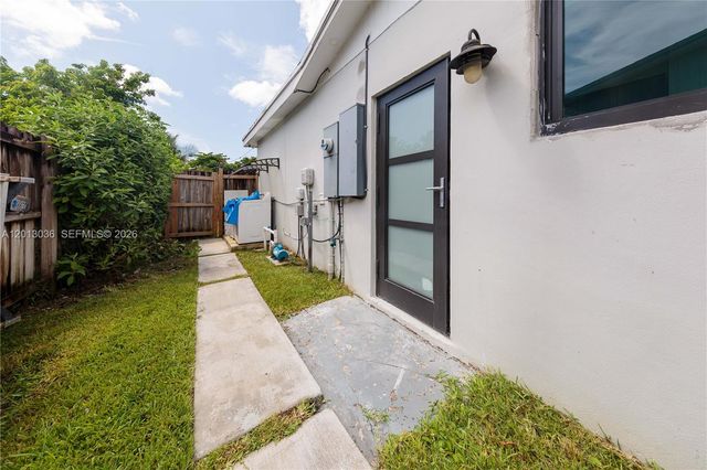 19311 Sterling Dr, Cutler Bay, FL 33157