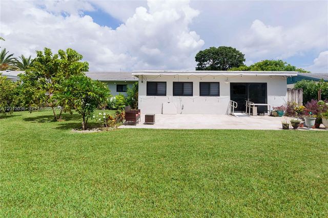 19311 Sterling Dr, Cutler Bay, FL 33157