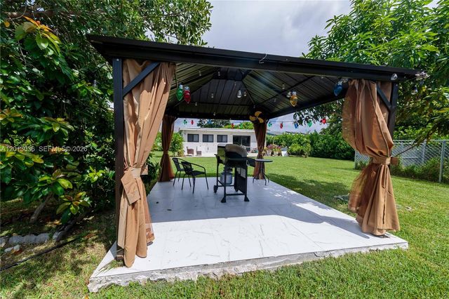 19311 Sterling Dr, Cutler Bay, FL 33157