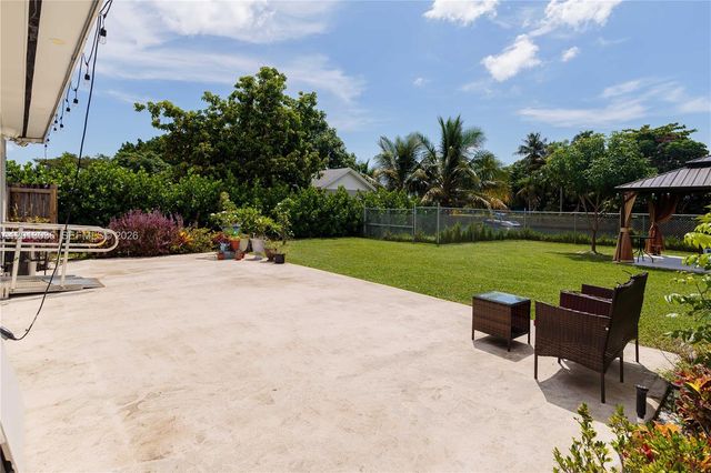 19311 Sterling Dr, Cutler Bay, FL 33157