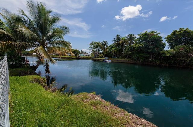 19311 Sterling Dr, Cutler Bay, FL 33157