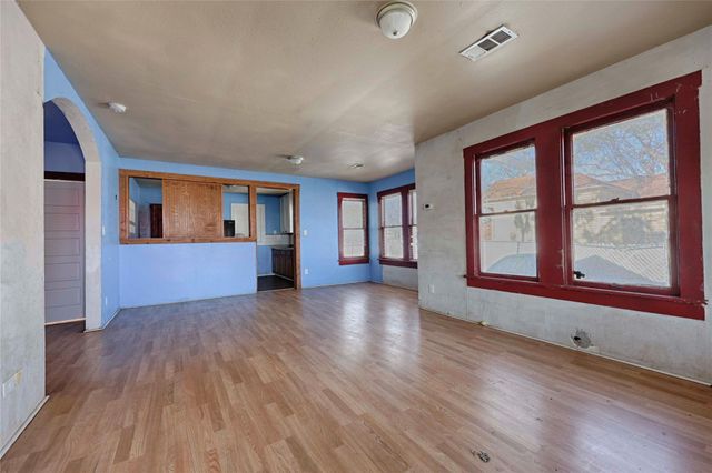 314 Baumgarten Street, Schulenburg, TX 78956