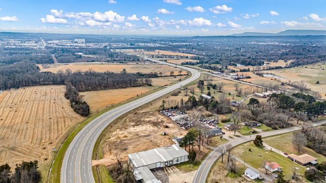 2706 AR 124 Highway, Russellville, AR 72802