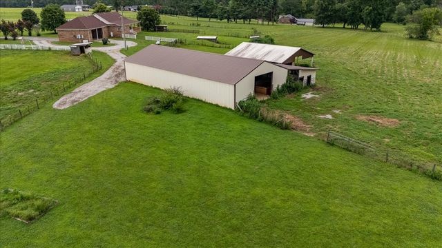 158 Big Springs Rd, Lawrenceburg, TN 38464
