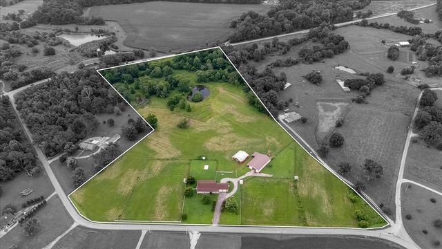 158 Big Springs Rd, Lawrenceburg, TN 38464