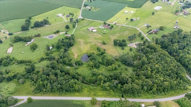 158 Big Springs Rd, Lawrenceburg, TN 38464