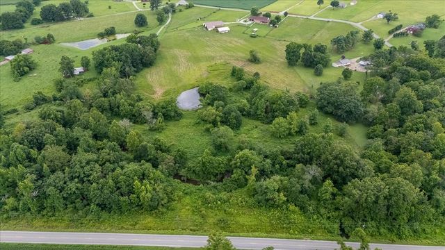 158 Big Springs Rd, Lawrenceburg, TN 38464