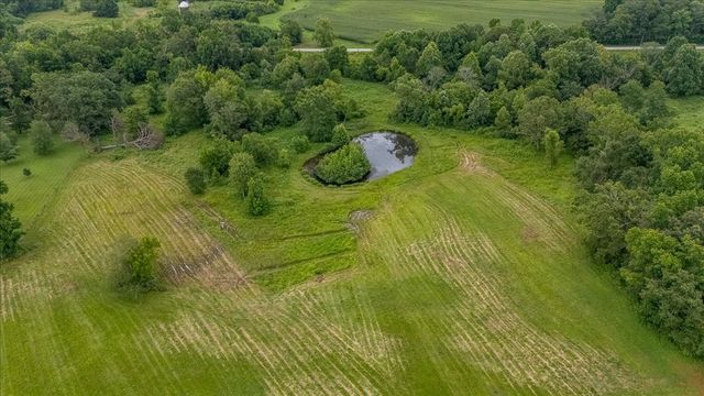 158 Big Springs Rd, Lawrenceburg, TN 38464
