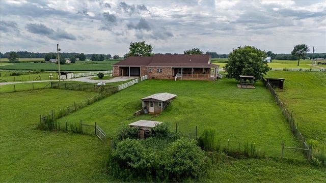 158 Big Springs Rd, Lawrenceburg, TN 38464