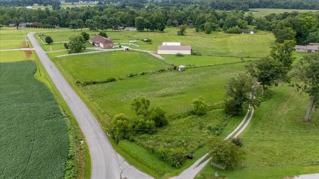 158 Big Springs Rd, Lawrenceburg, TN 38464