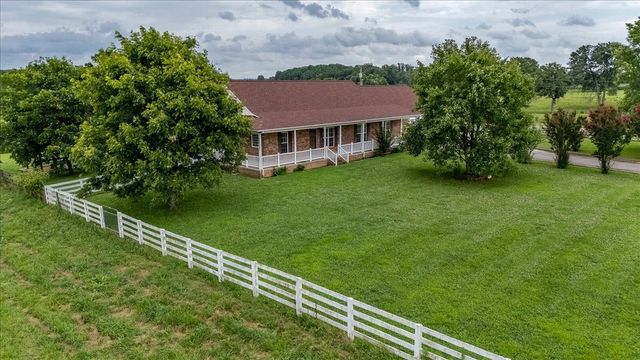 158 Big Springs Rd, Lawrenceburg, TN 38464