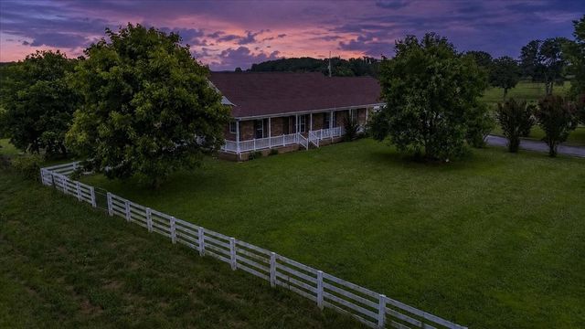 158 Big Springs Rd, Lawrenceburg, TN 38464