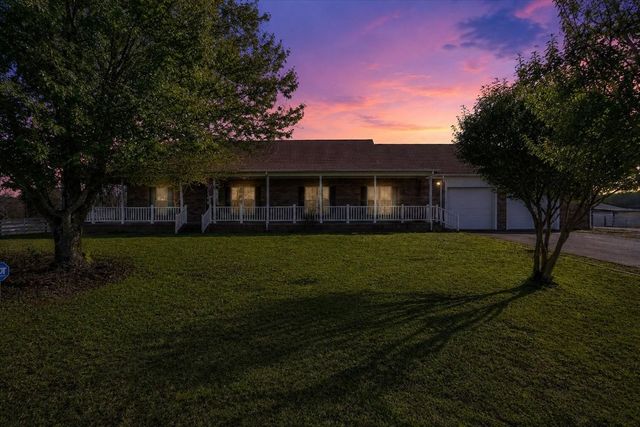 158 Big Springs Rd, Lawrenceburg, TN 38464
