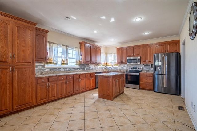158 Big Springs Rd, Lawrenceburg, TN 38464