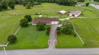 158 Big Springs Rd, Lawrenceburg, TN 38464