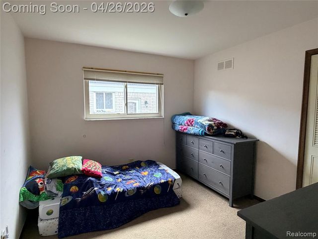 35774 Annette Drive, Sterling Heights, MI 48310