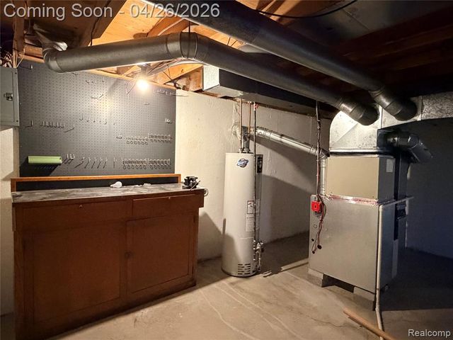 35774 Annette Drive, Sterling Heights, MI 48310