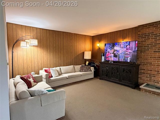 35774 Annette Drive, Sterling Heights, MI 48310