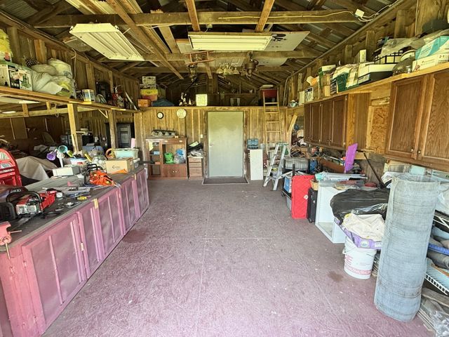 2364 Geedsville Rd, Bradyville, TN 37026