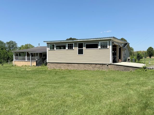 2364 Geedsville Rd, Bradyville, TN 37026
