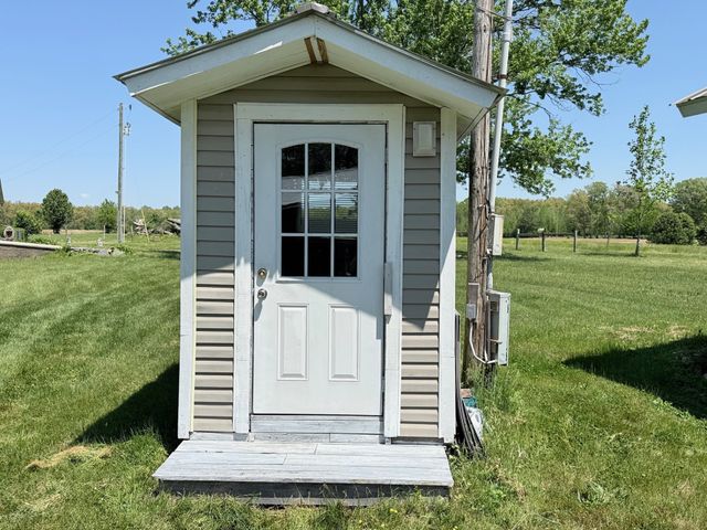 2364 Geedsville Rd, Bradyville, TN 37026