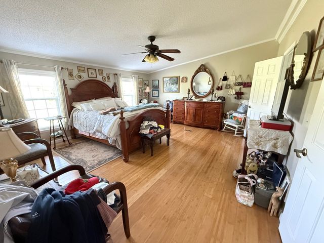2364 Geedsville Rd, Bradyville, TN 37026