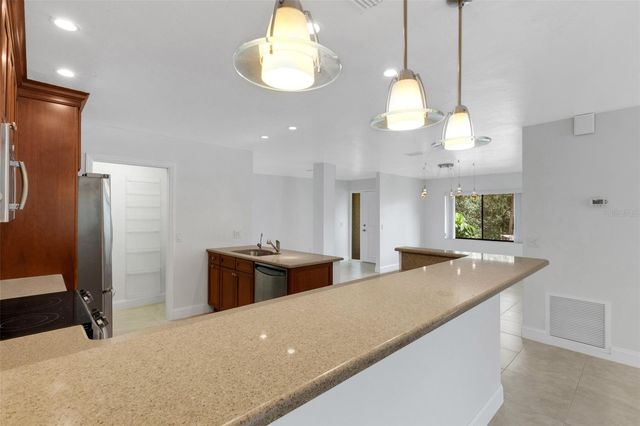 6462 WILD OAK BAY BOULEVARD 244, Bradenton, FL 34210