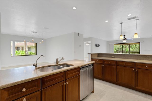 6462 WILD OAK BAY BOULEVARD 244, Bradenton, FL 34210