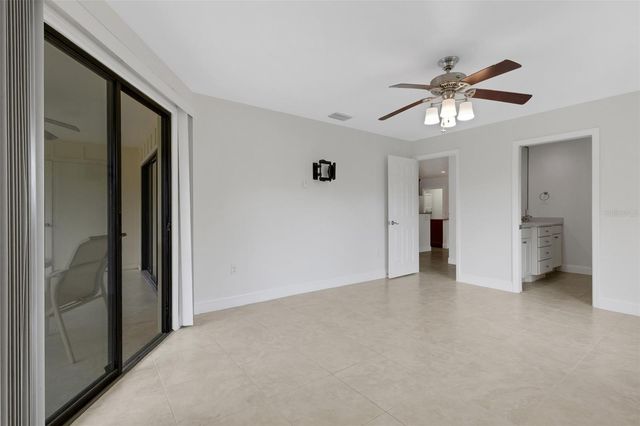6462 WILD OAK BAY BOULEVARD 244, Bradenton, FL 34210