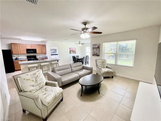 604 SW 26th ST, Cape Coral, FL 33914