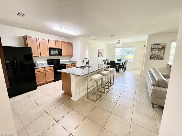 604 SW 26th ST, Cape Coral, FL 33914