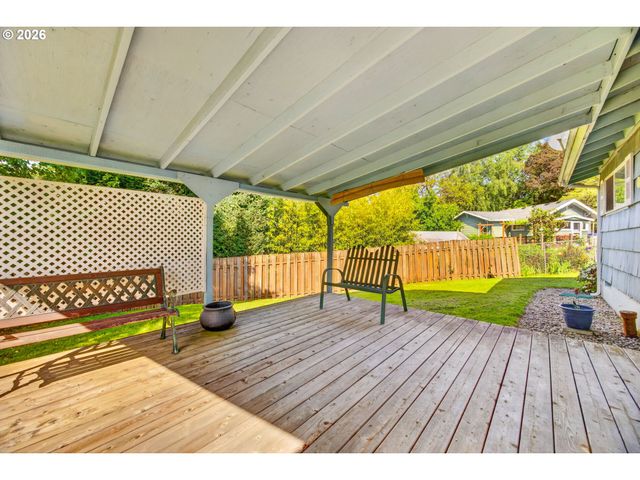 4934 Se Malden Dr, Portland, OR 97206