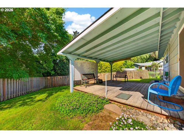 4934 Se Malden Dr, Portland, OR 97206