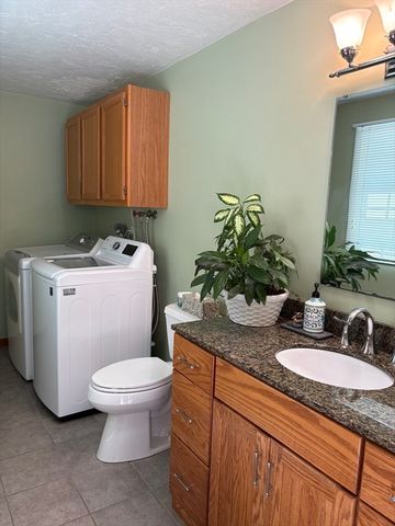 35 Houde St, Marlborough, MA 01752
