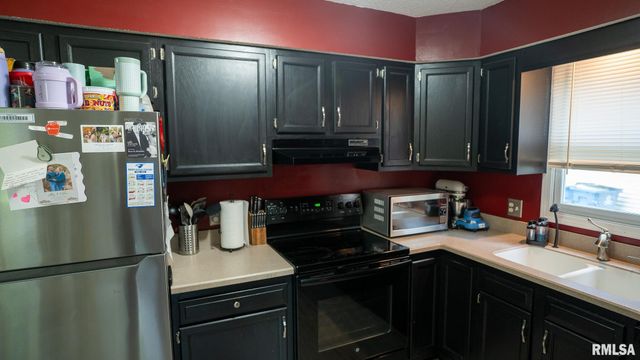 5209 CARLTON Drive, Springfield, IL 62703