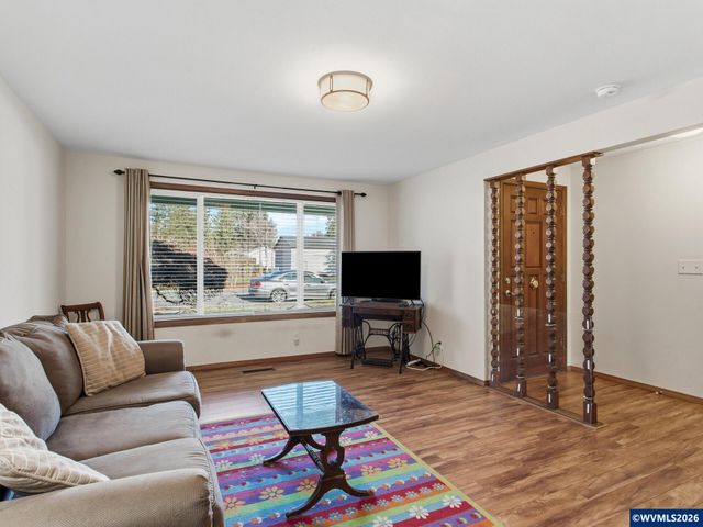 4554 Jan Ree Dr NE, Salem, OR 97305