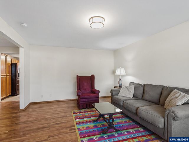 4554 Jan Ree Dr NE, Salem, OR 97305