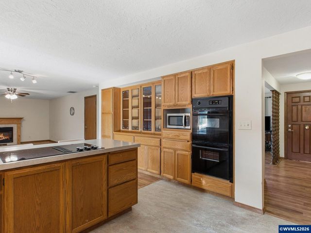 4554 Jan Ree Dr NE, Salem, OR 97305