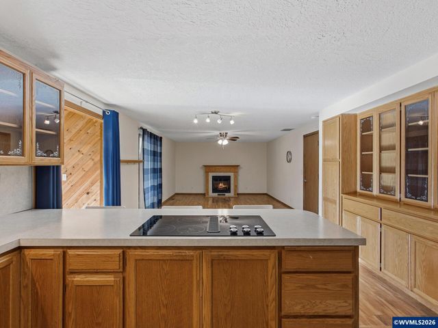 4554 Jan Ree Dr NE, Salem, OR 97305