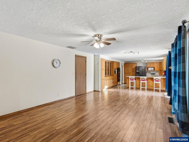 4554 Jan Ree Dr NE, Salem, OR 97305