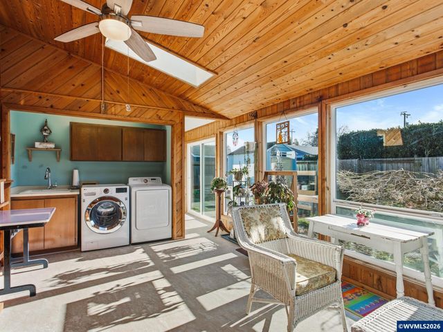 4554 Jan Ree Dr NE, Salem, OR 97305