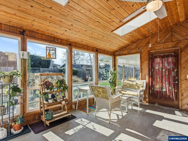 4554 Jan Ree Dr NE, Salem, OR 97305