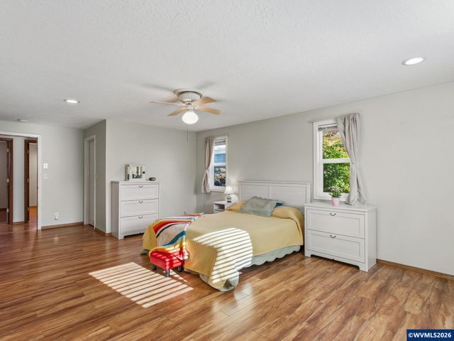 4554 Jan Ree Dr NE, Salem, OR 97305