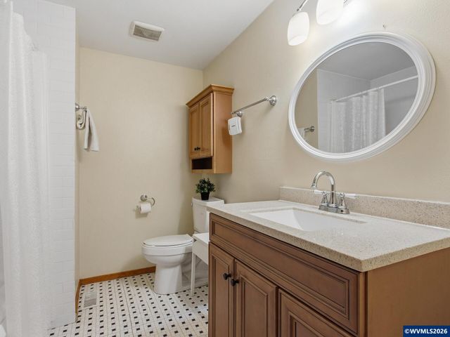 4554 Jan Ree Dr NE, Salem, OR 97305