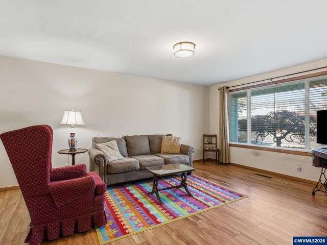 4554 Jan Ree Dr NE, Salem, OR 97305