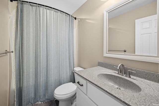 202 Diamond Lane, Crawfordsville, IN 47933