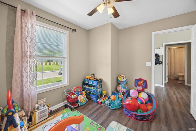 202 Diamond Lane, Crawfordsville, IN 47933